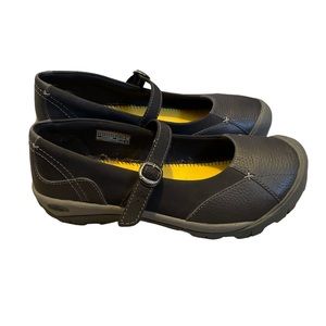 Keen EUC women’s Presidio Mary Jane shoes size 11